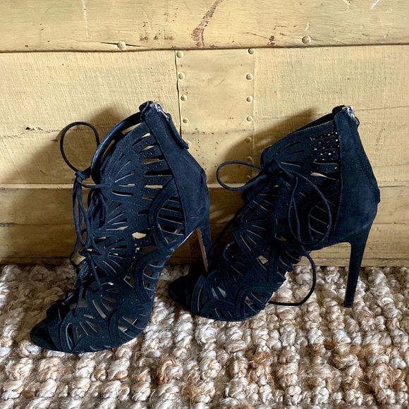 ZARA SUEDE LEATHER BLACK CUTOUT LACE UP  ANKLE WRAP HIGH HEELS 8.5 M  39 EU - Picture 1 of 15
